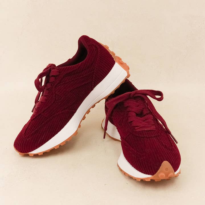 ELANI - Sneakers i vinröd corduroy med kraftig sula för wholesale av Lemonade Shoes