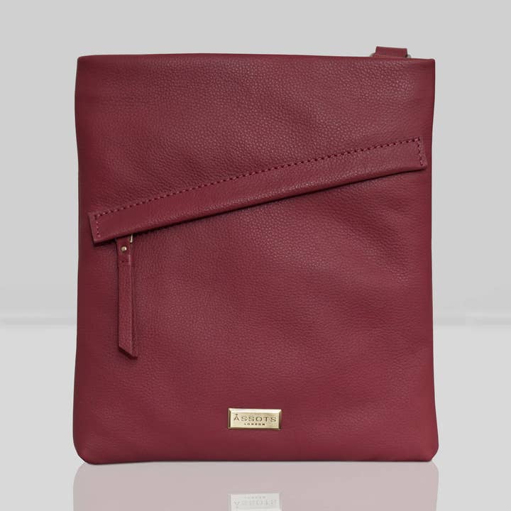 'FLORENCE' Umhängetasche aus karminrosa genarbtem Kiesel-Leder für den Großhandel von Assots London
