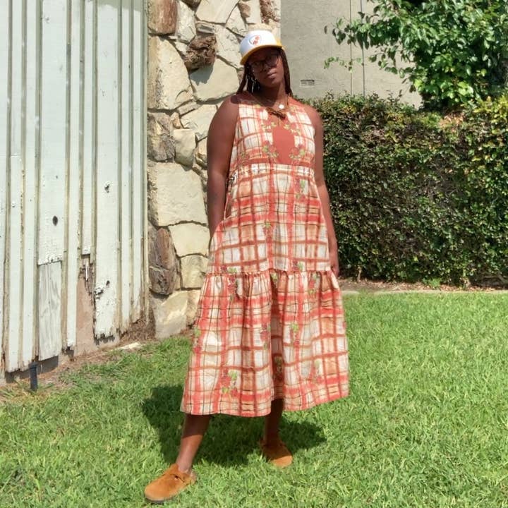 Empire Midikjole med snøring i taljen for engroshandel hos Adele by Adele Jackson