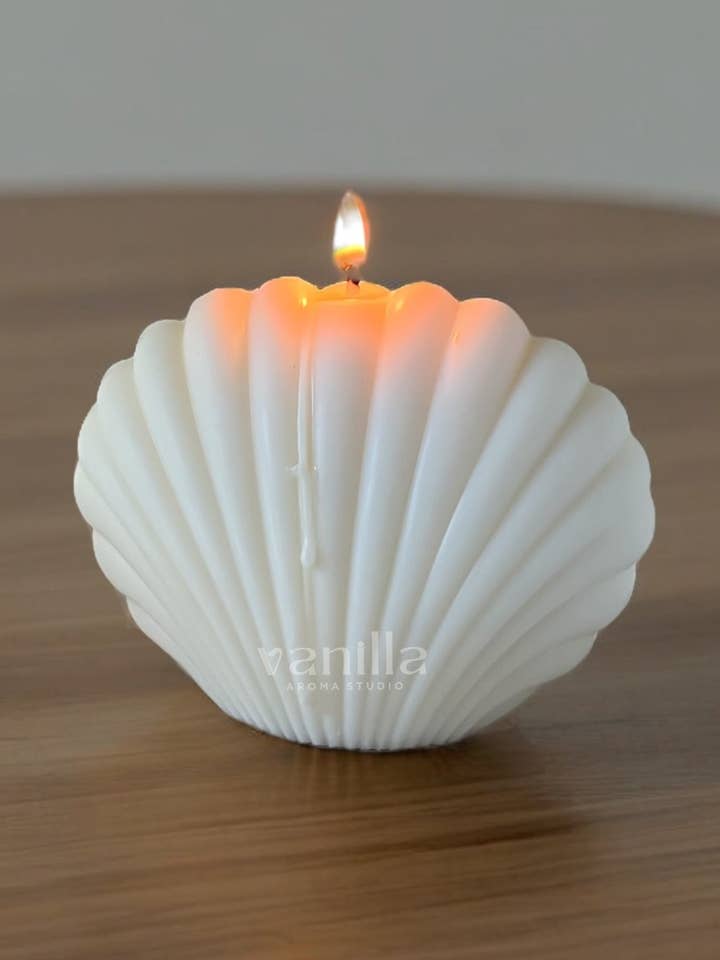Sea Shell Sculptural Candle for wholesale by Vanilla Aroma Studio