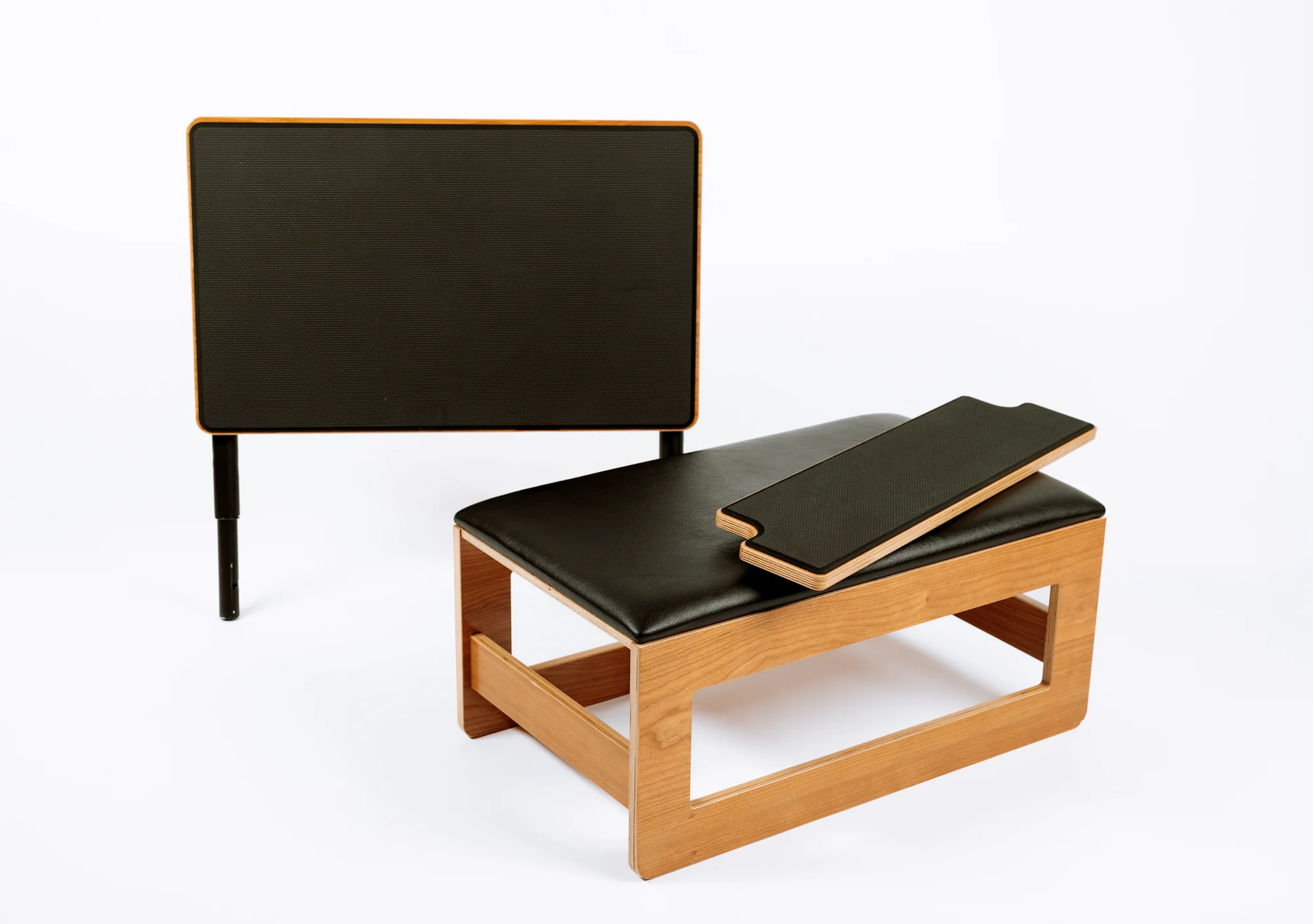 Macrofit Inc. - Wholesale Fitness Equipment - Smart Reformer + Accessories Bundle4