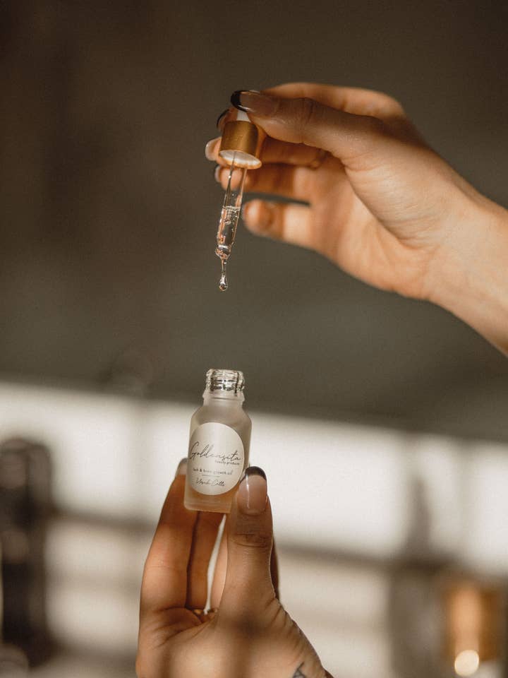 Lash & Brow Growth Oil for wholesale by Goldensita