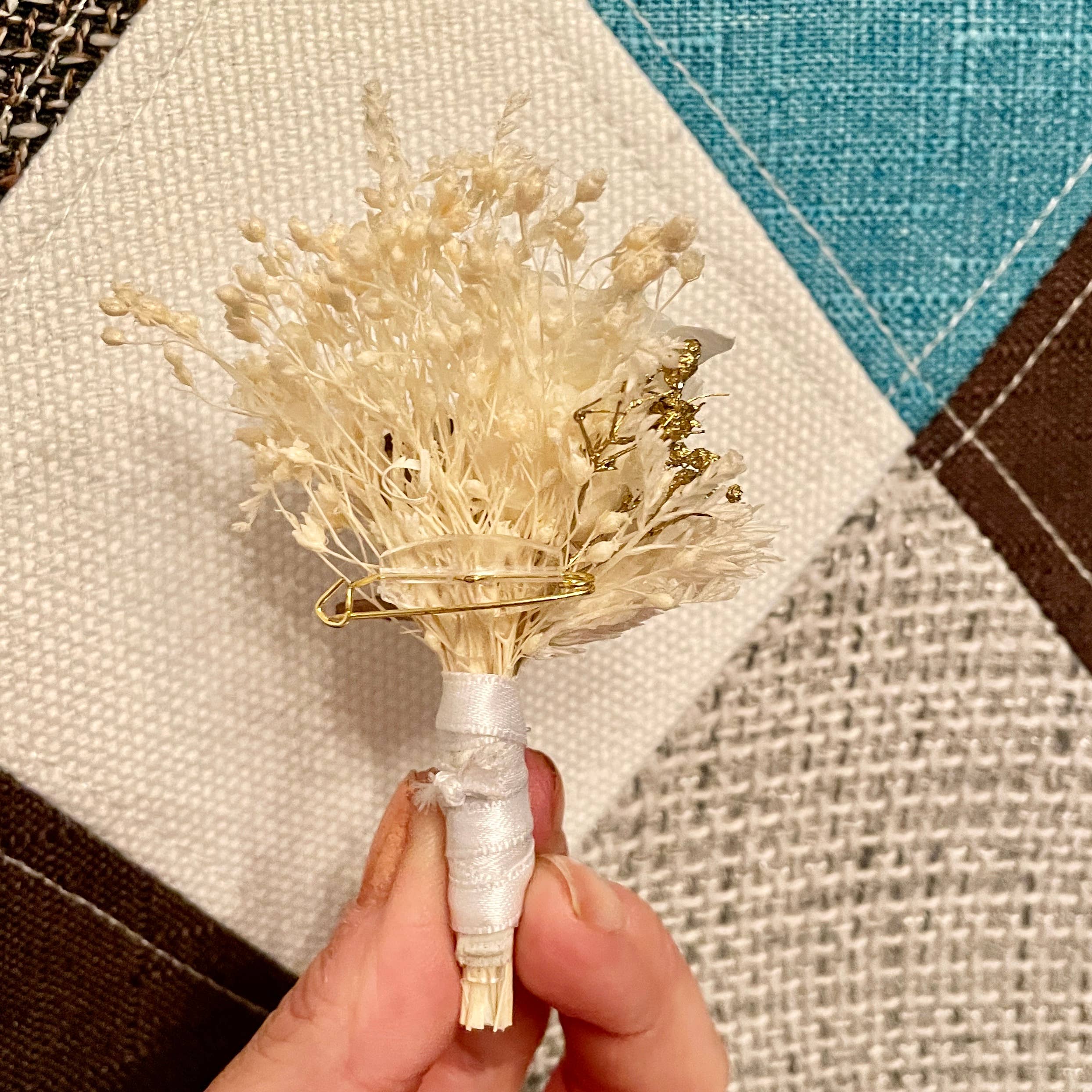 Chaton Et Monsieur Ours - Wholesale Dried/Pressed Flowers - BOUTONNIERES Dried and preserved flowers4