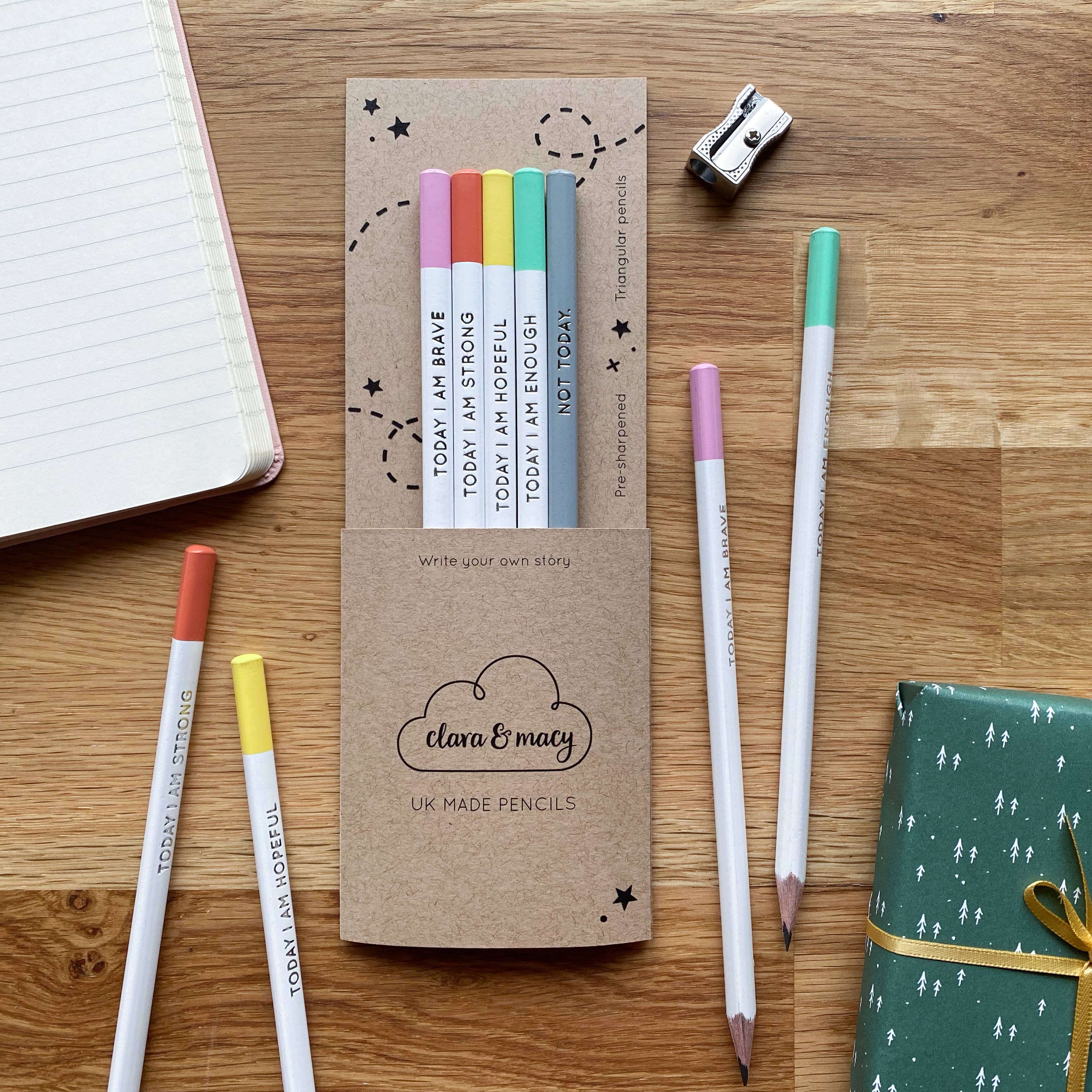 Clara and Macy – wholesale Pencil – Set Of Five 'Today I Am' Positive Pencils1