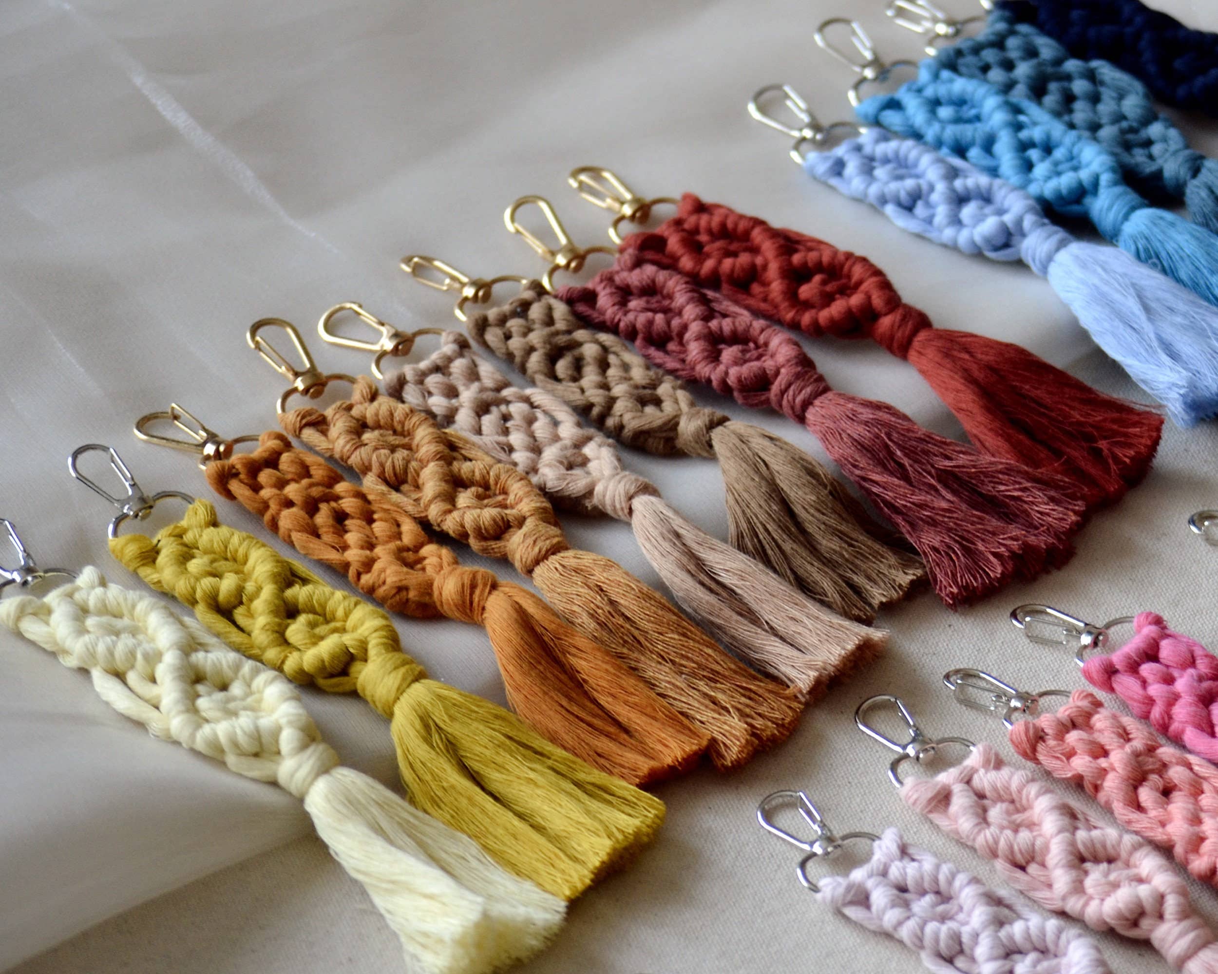 Uniq Favors - Wholesale Party Favor - Handmade Macrame Keychains for Party and Wedding Favors1