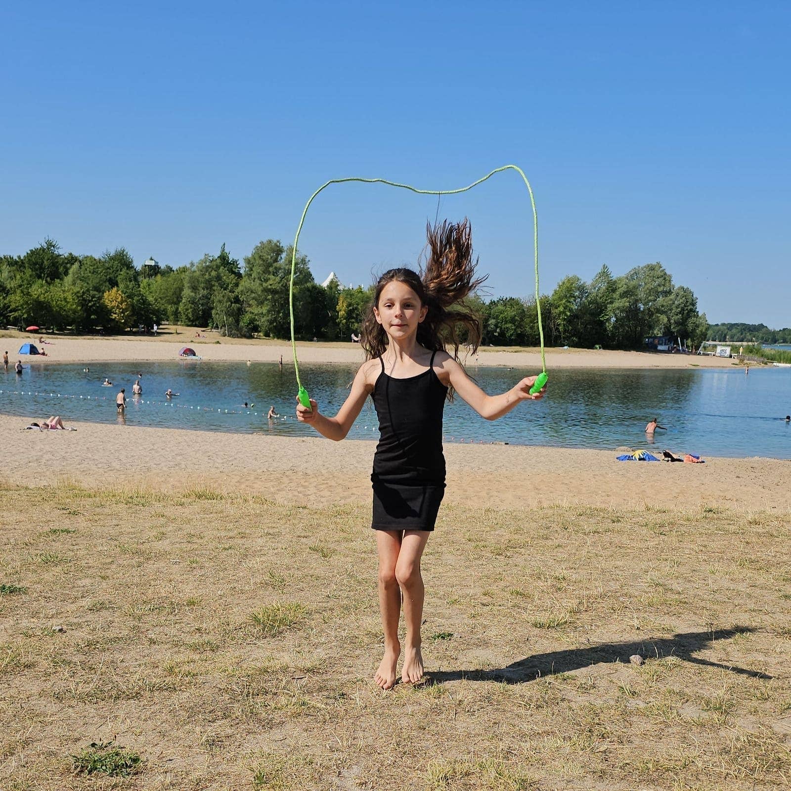 alldoro GmbH - Wholesale Sporting Game - Kids & Baby - Jump rope & rubber twist, 2 in 1 play set, assorted colors3