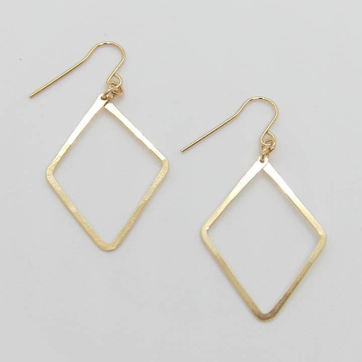 J. Mills Studio – Brincos de argola por atacado – Brincos pequenos em forma de diamante forjado - ouro0