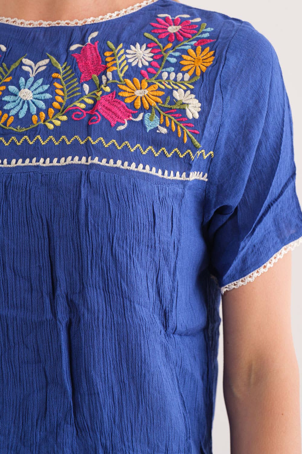 Raj Trading & Imports (USA) Inc. – Großhandel Bluse – Damen – Juna Besticktes Oberteil10