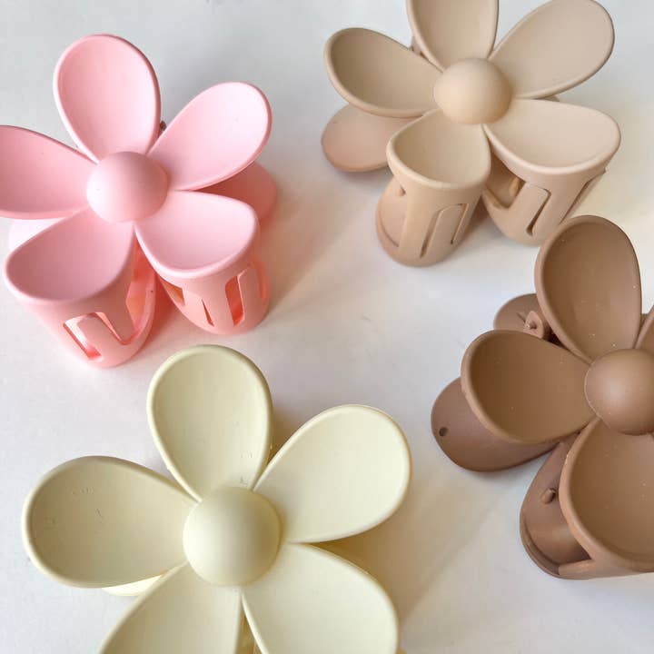 Frosting Company - Wholesale Hair Clip - Women's - Large Flower Hair Claw Clips