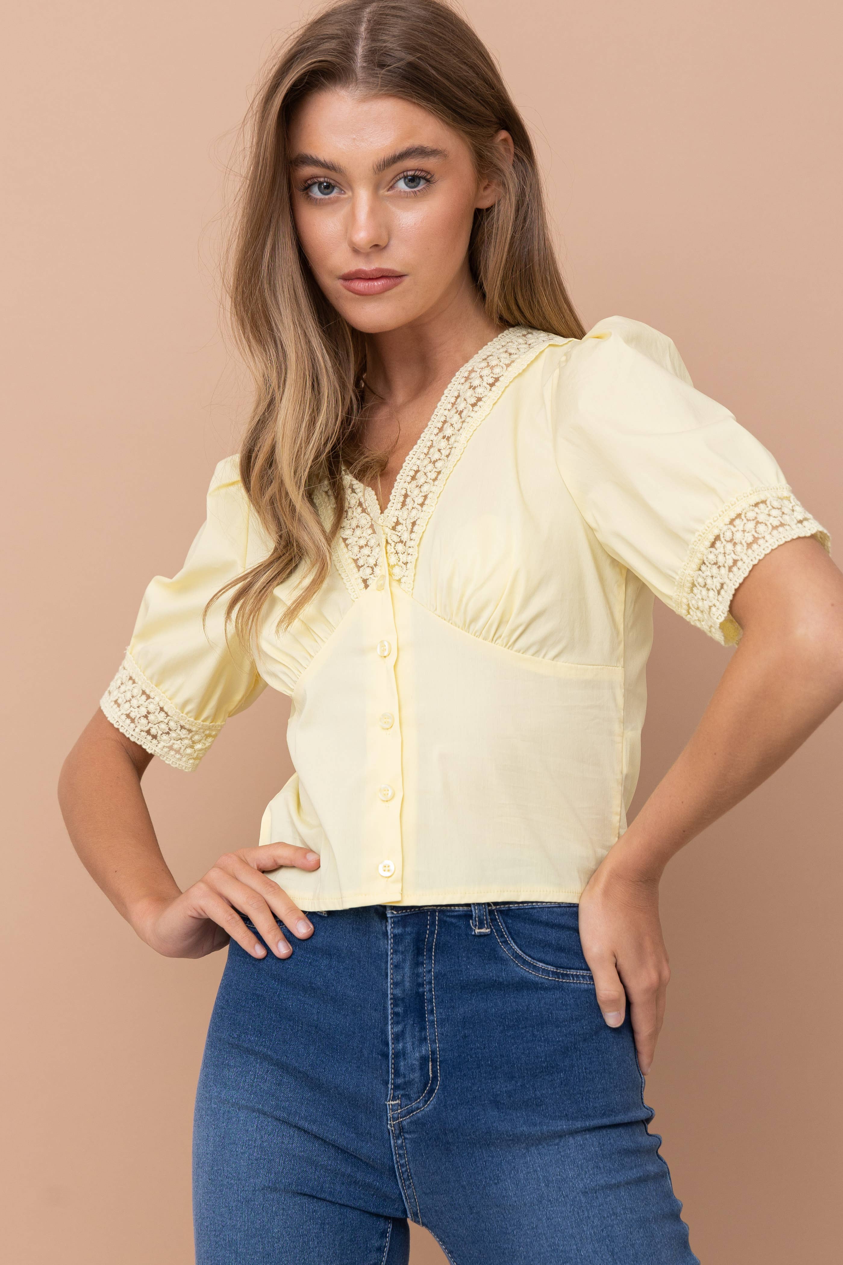 KIWI - Wholesale Button Down Shirt - Women's - IT2367 Top3
