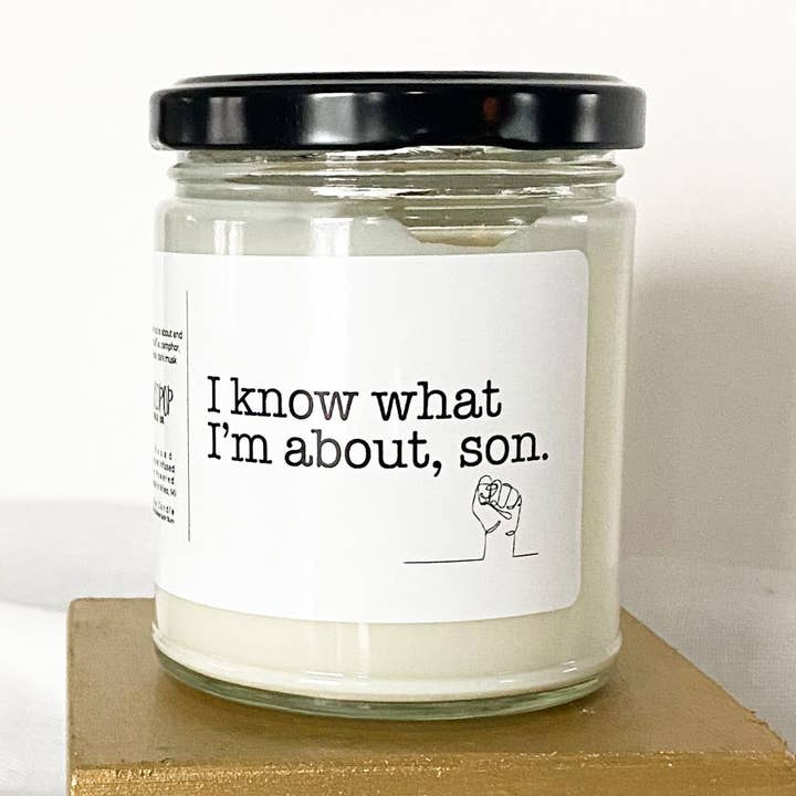 Je sais de quoi je parle, mon fils - Parks & Rec Inspired pour la vente par Wicked Pop Candle Co.
