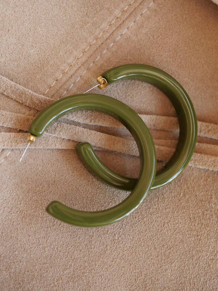 Brincos Luma em resina por atacado de Azeria Création