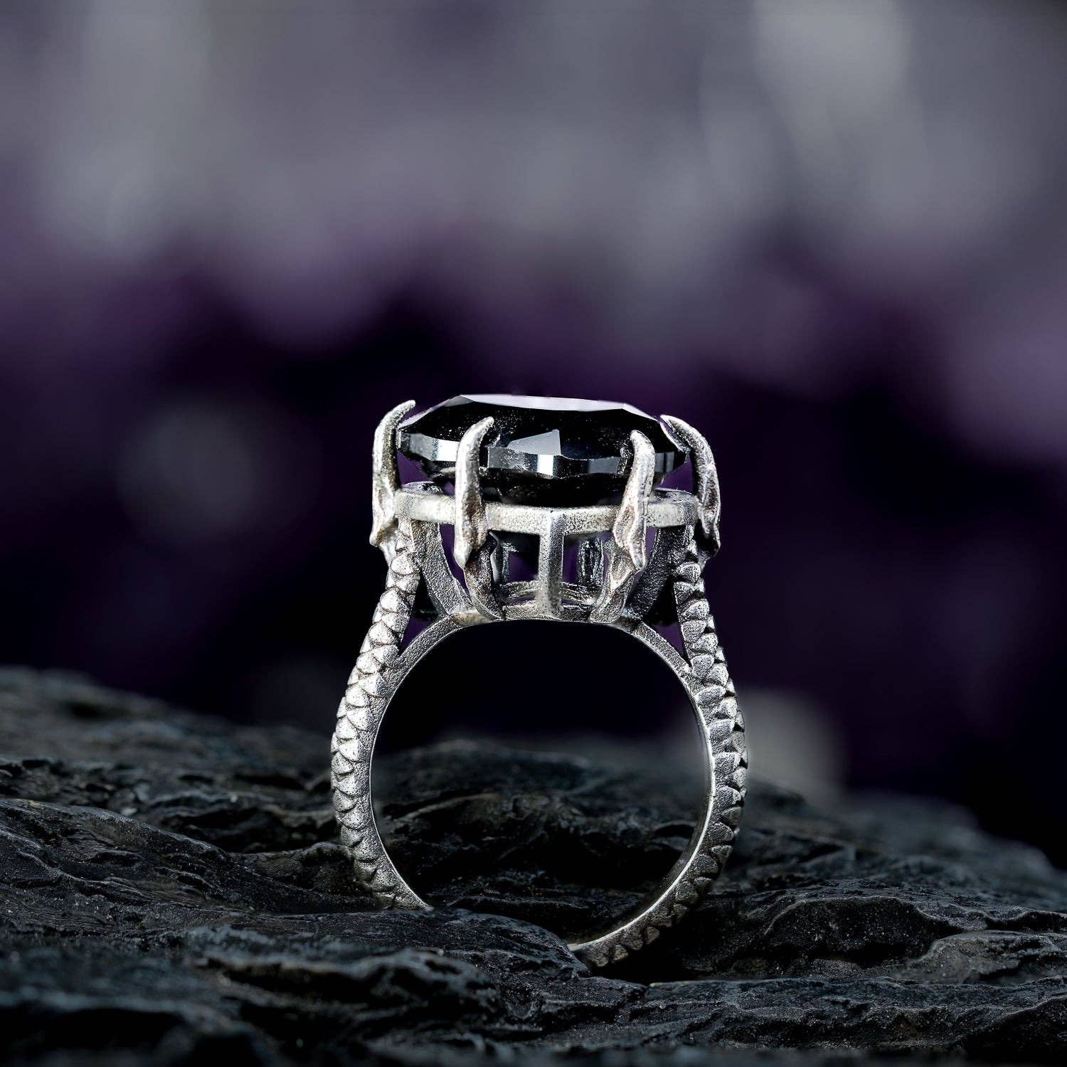 Luna Lux Design - Wholesale Cocktail/Statement Ring - Love Bites1