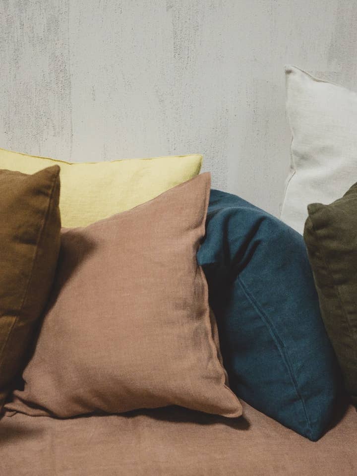 Housse de coussin Hudson pour la vente par Libeco Home