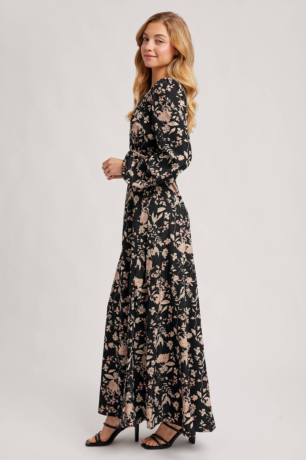 Bluivy - Wholesale Dress - Women's - FLORAL PRINT WRAP MAXI DRESS5