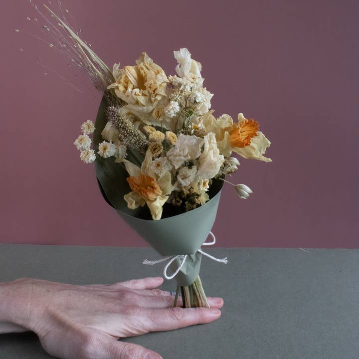 Fernseed - Wholesale Dried/Pressed Flowers - Dried Mini Flower Bouquets8
