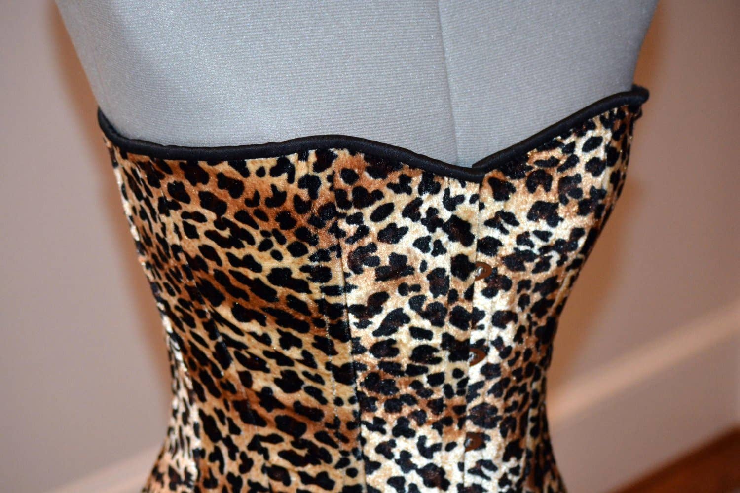 corsettery - Wholesale Corset - Women's - Classic overbust velvet leopard cheetah authentic steel-boned corset. Bespoke made to your measurements. Affordable cheap waist training4