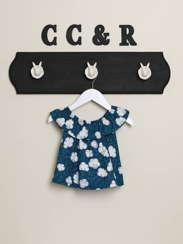 Top tissé à col volanté Clouds pour la vente par cee cee & ryan