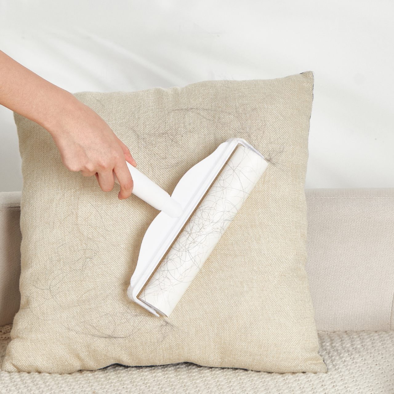 True & Tidy - Wholesale Lint Roller - Large 48 Inch Sticky Lint Roller (LR-48)3