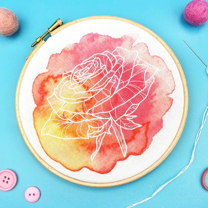 Kit de broderie à la main Rose aquarelle pour la vente par Oh Sew Bootiful