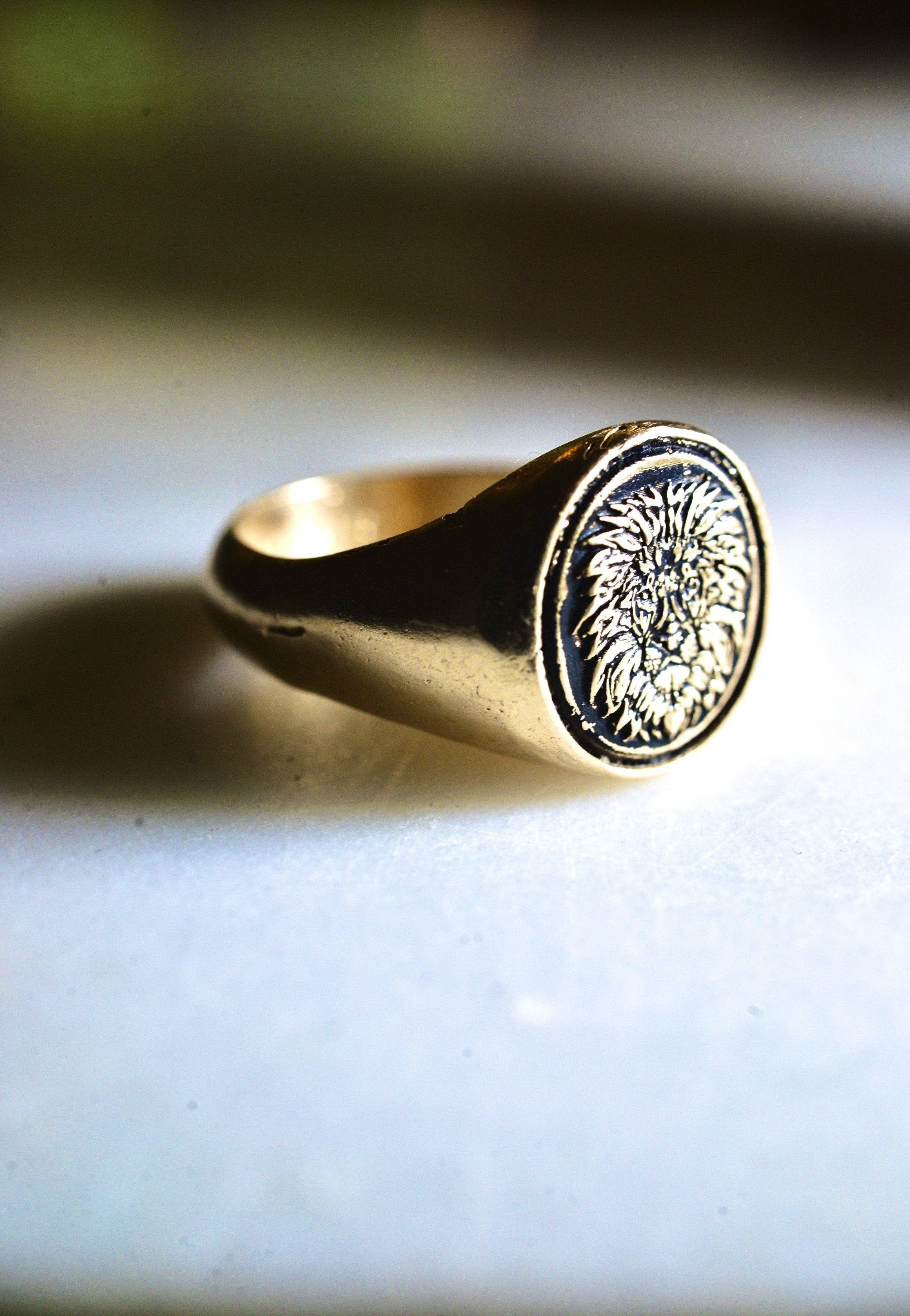 Montestruque - Wholesale Signet Ring - The guardian ring2