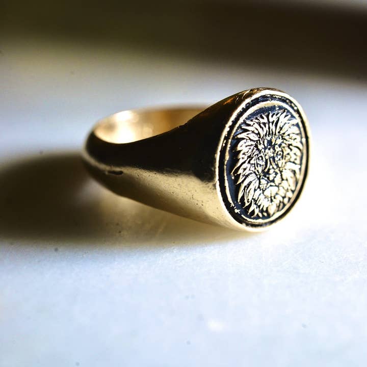 Montestruque - Wholesale Signet Ring - The guardian ring2