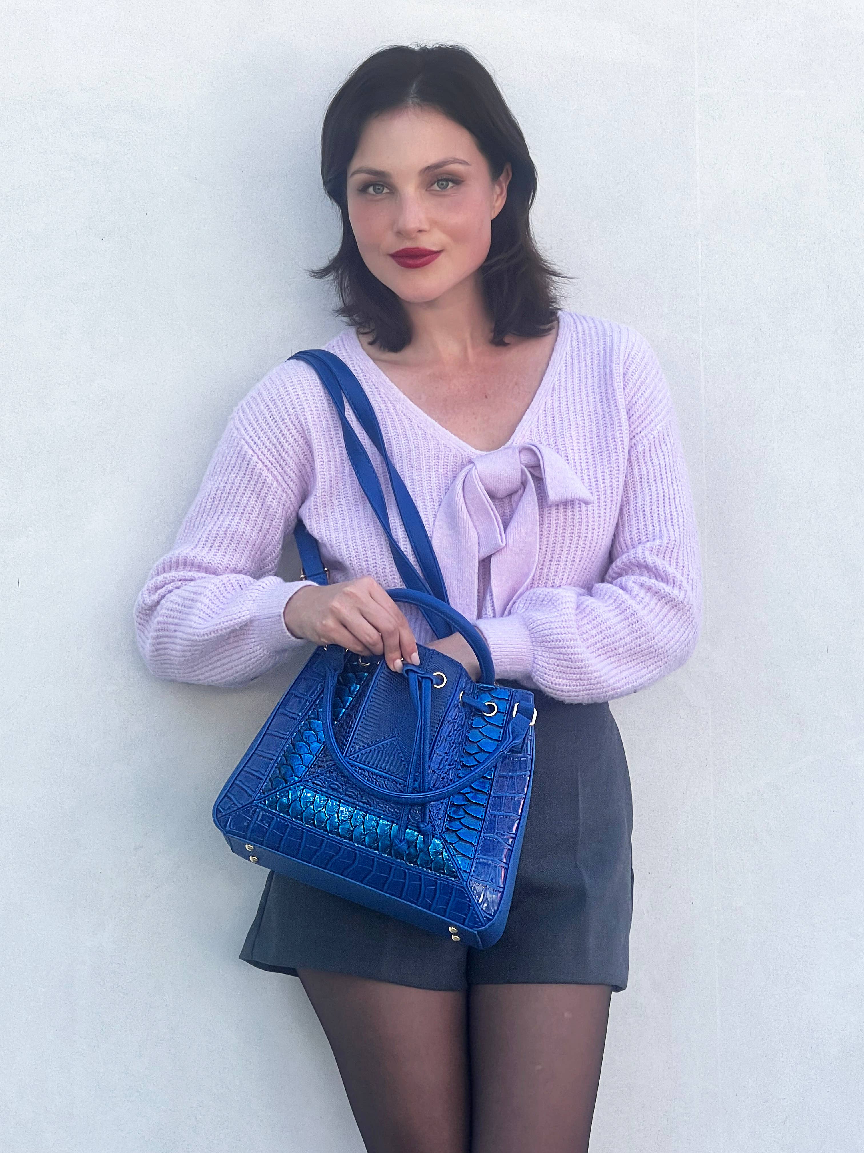 Black ROWENA PATCHWORK BUCKET BAG SET WITH WALLET for wholesale on Faire3