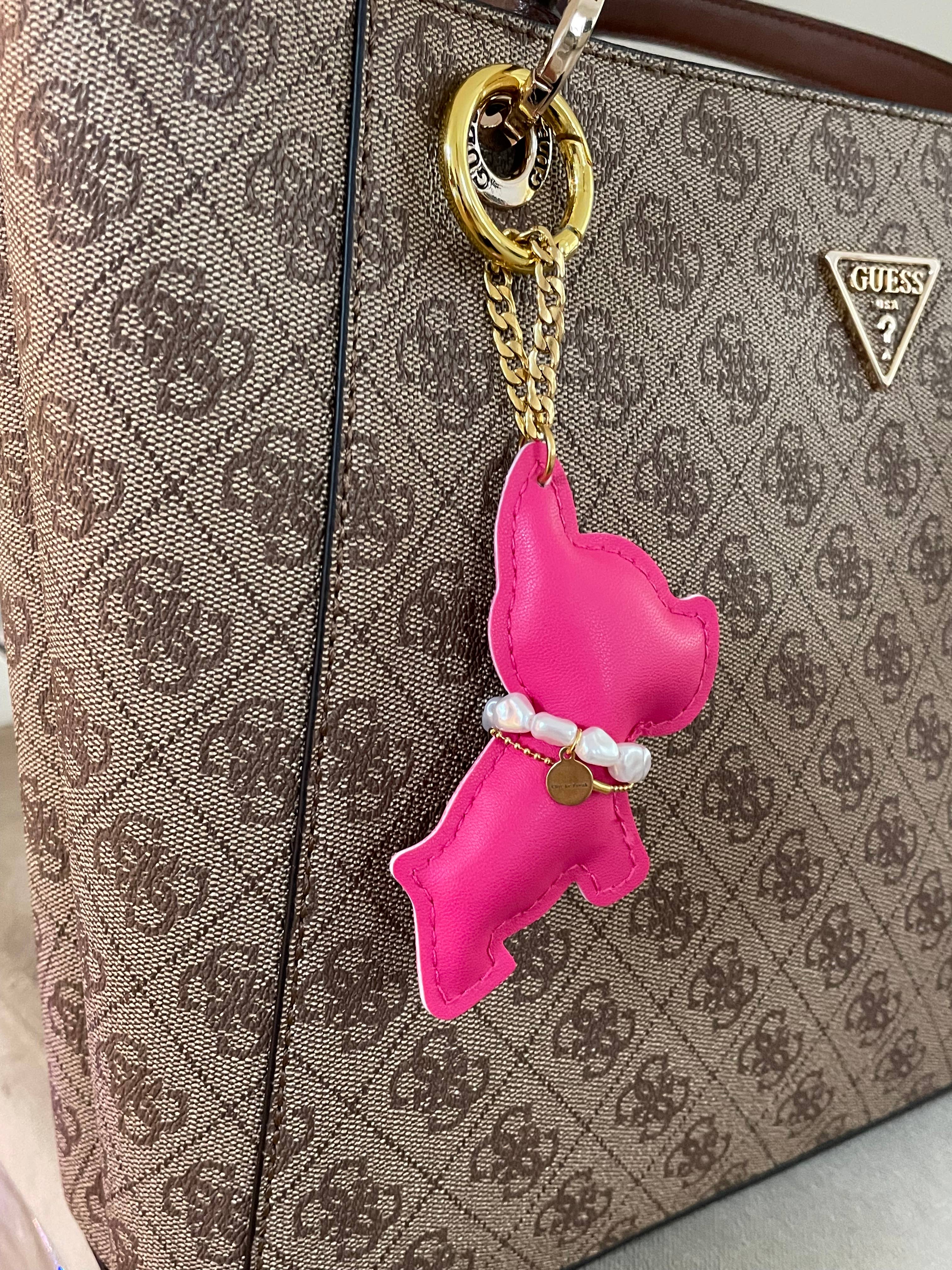 Chic Le Freak - Wholesale Keychain - Women's - Bulldog pearl necklace gold pink keychain1