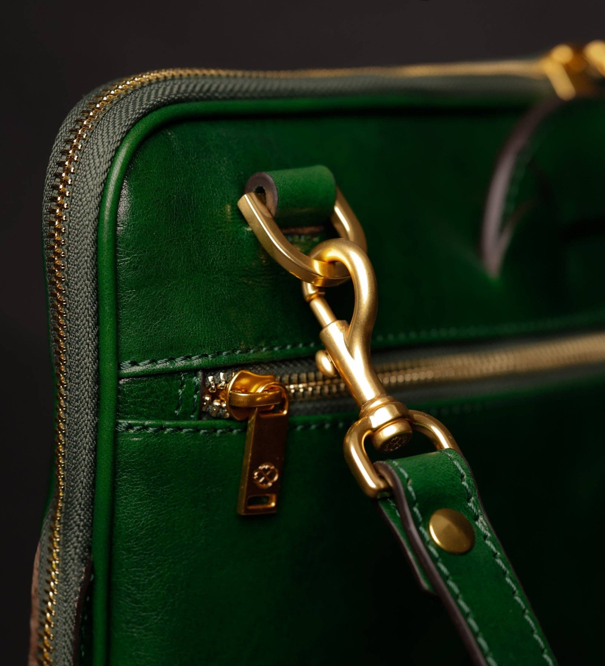 Time Resistance – wholesale Laptop bag – Unisex – Leather Briefcase Laptop Bag - Brave New World34