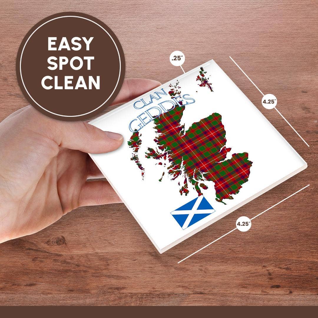 3dRose - Vendita all'ingrosso Sottobicchiere - 3dRose, Contorno della Scozia con il tartan del clan familiare Geddes., Sottobicchiere6