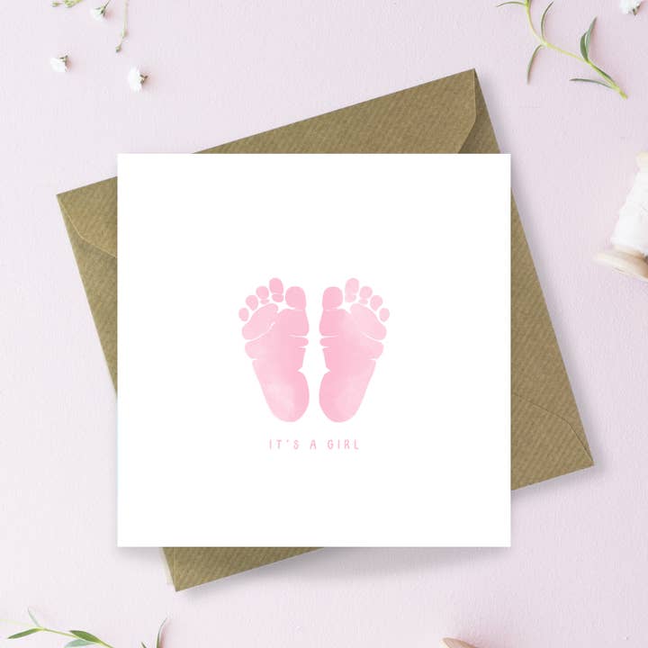 É um cartão de saudações de menina por atacado de Sayers Studio