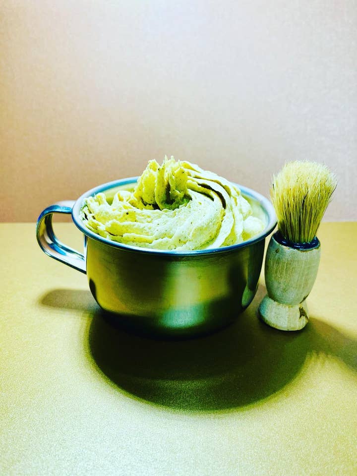 Tasse à crème à raser pour la vente par BHT Natures Beauty