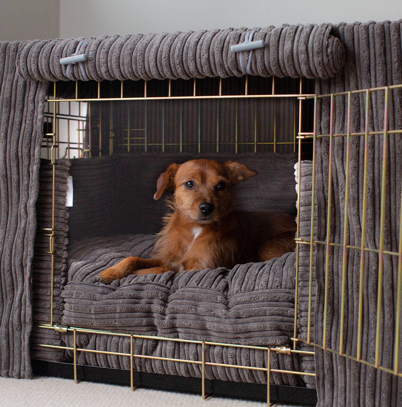 Lords and Labradors - Wholesale Pet Bed - Dog - Dog Crate Set in Dark Grey Essentials Plush6