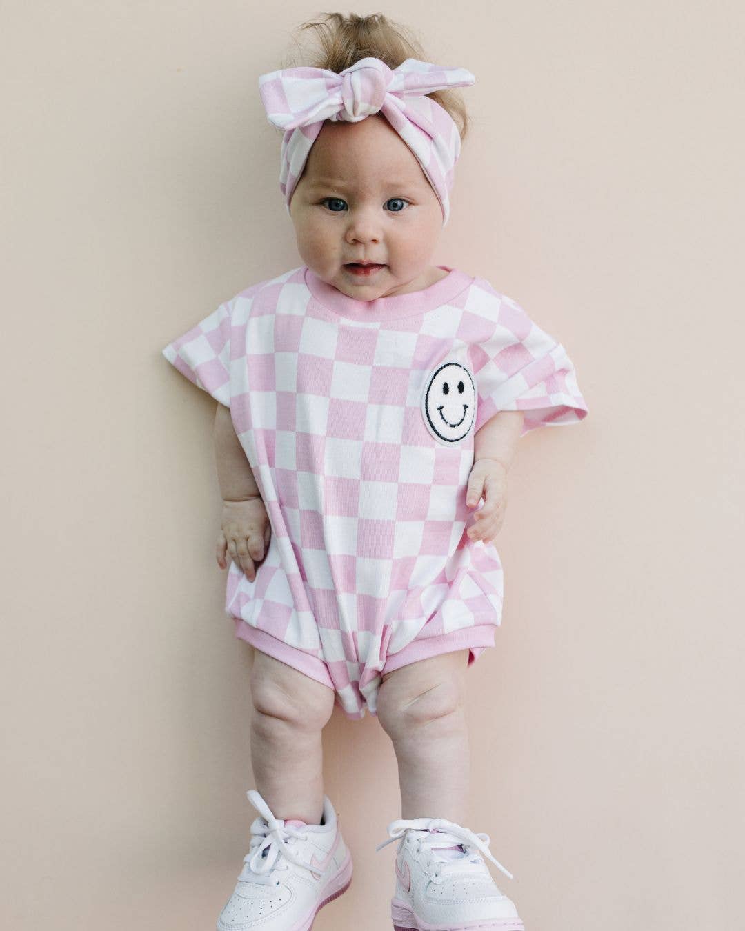 Lucky Panda Kids - Wholesale Bodysuit (Non-Footed) - Baby - Short Sleeve Bubble Romper | Checkered Smiley Pink0