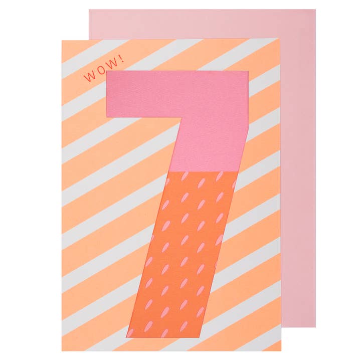 Verjaardagskaart 7 - neon abrikoos op gerecycled karton voor wholesale door Fabfabstickers