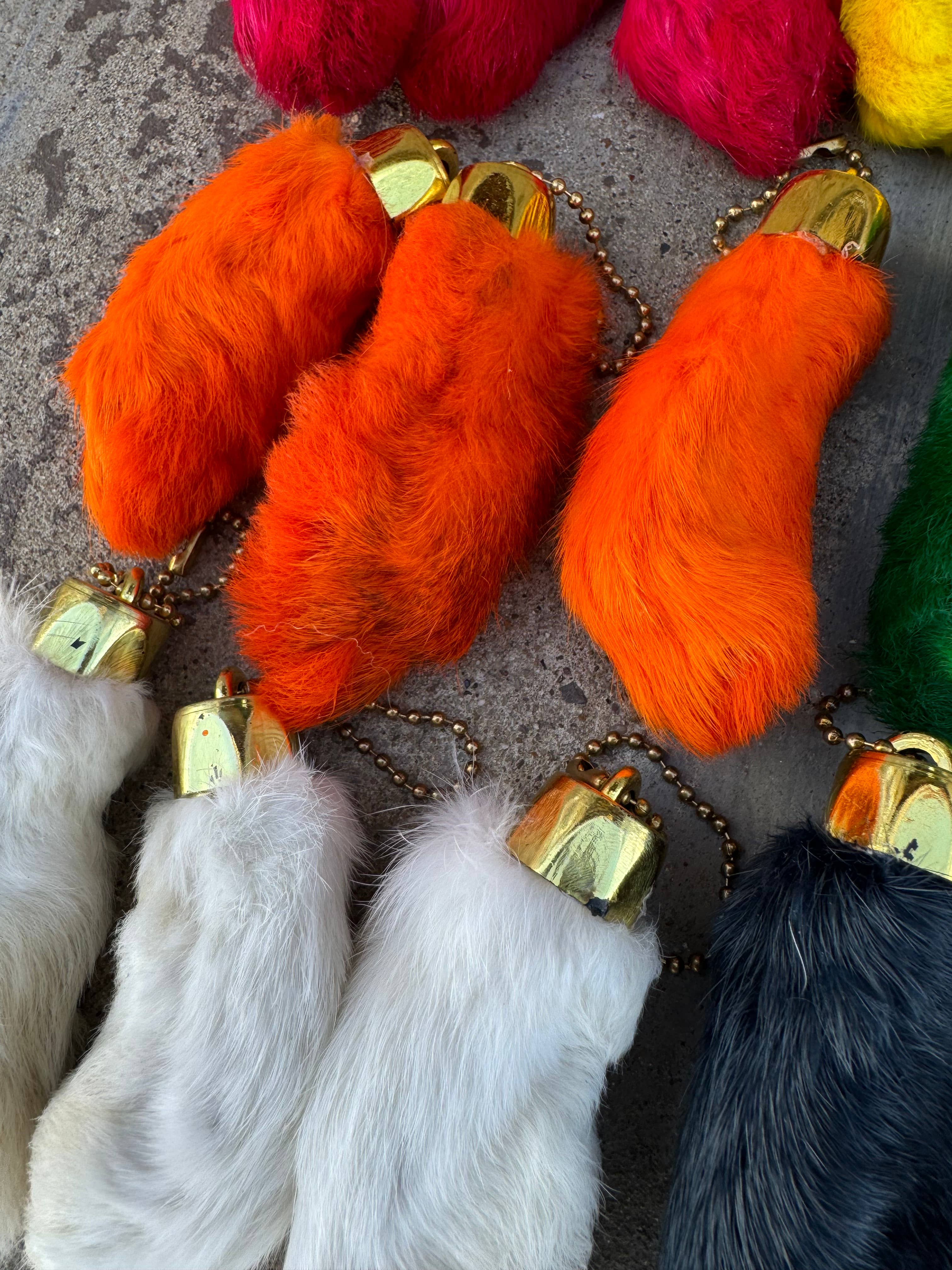 Western Linens - Wholesale Keychain - Unisex - Lucky Rabbit foot - Genuine 6