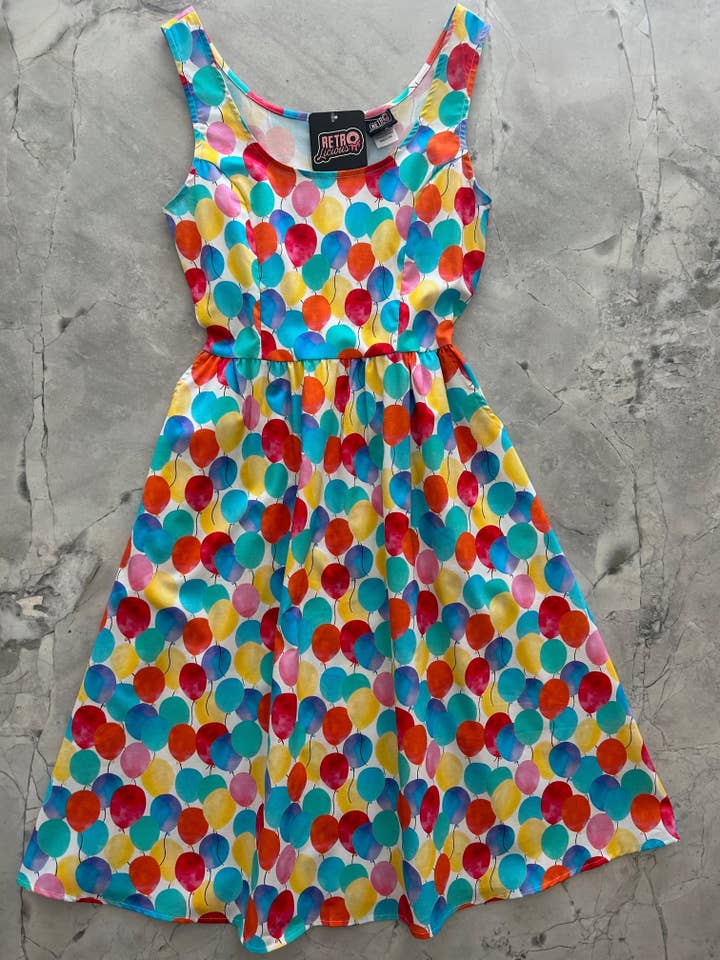 Vestido de corte evasé con globos para venta al por mayor de Retrolicious