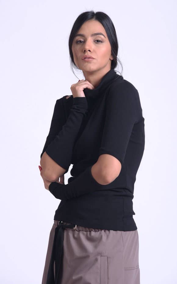 Metamorphoza - Wholesale Knit Top - Women's - Black Casual Top1