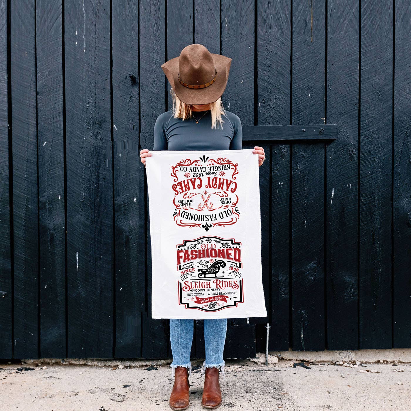 Gia Roma - Wholesale Tea Towel - Vintage Santa Holiday Kitchen Towel & Decor | Pink Christmas63