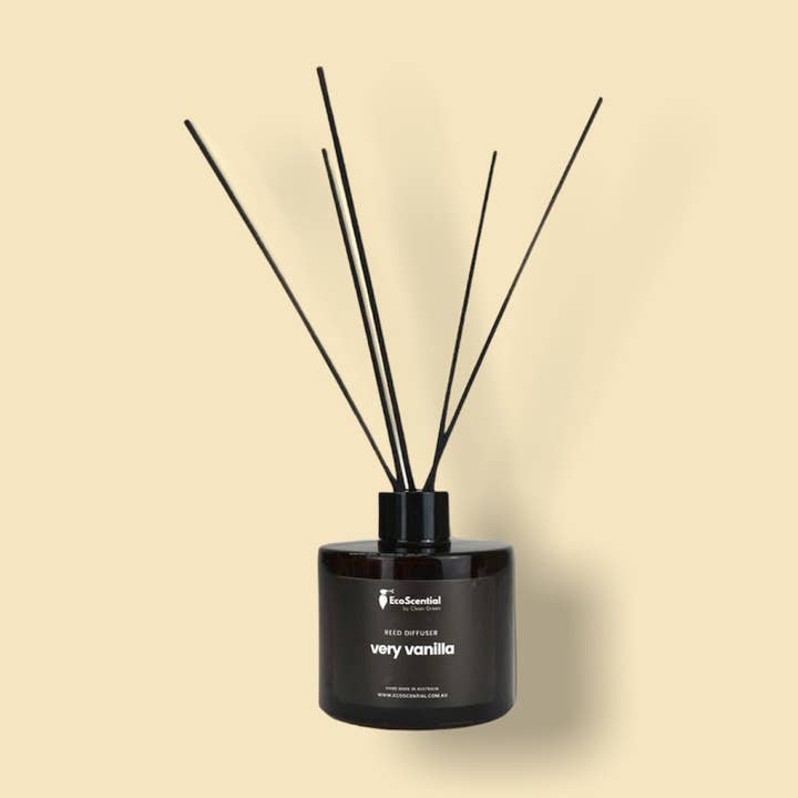Retro Large Very Vanilla Reed Diffuser for wholesale by Three Lifetimes