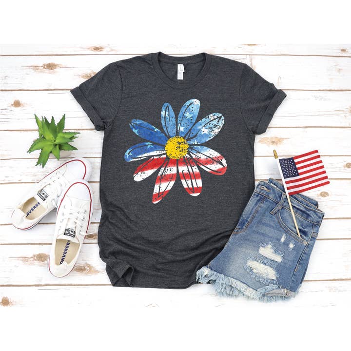 Southern Attitude Designs Inc - Wholesale T-Shirt (Graphic) - Women's - American Flag Daisy Patriotic Tee