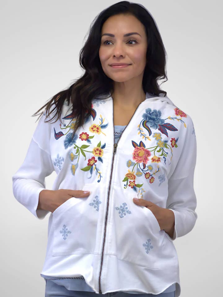 SWEAT À CAPUCHE ZURI pour la vente par Caite & Kyla