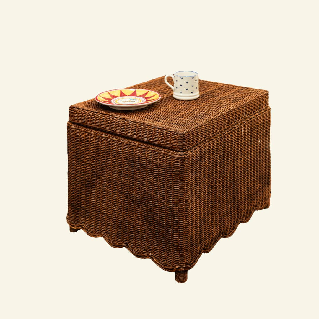 Hastshilp - Wholesale Ottoman - Nina Rattan Scalloped Ottoman