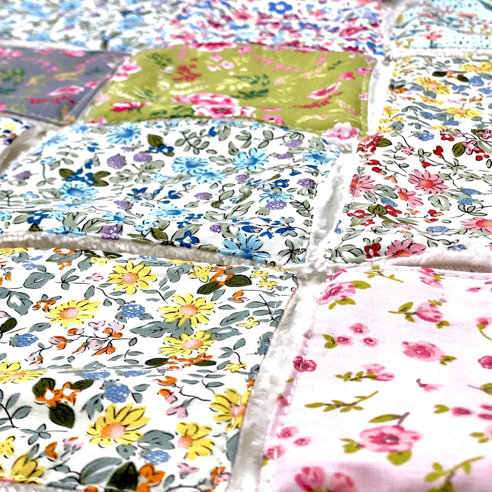 Emmanuel Création - Wholesale Makeup Remover - Eco-friendly makeup remover wipe, small model, “Liberty”2