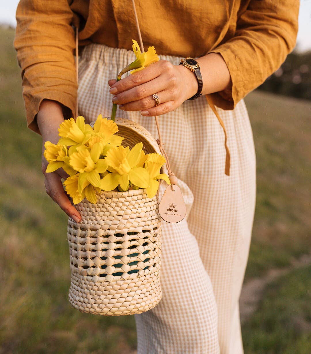 Caminito - Wholesale Crossbody Bag - Women's - Palma Collection - Lantern Canasta1