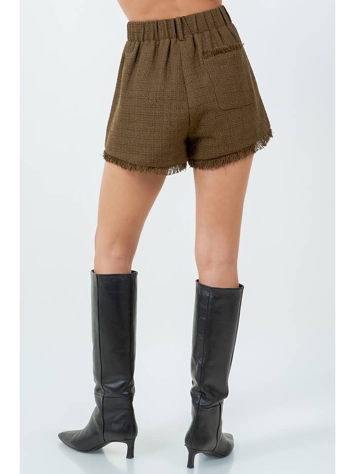 Olive SHORTS EM TWEED COM DETALHES FRAY EDGE - OLIVA para venda a revendedores na Faire3