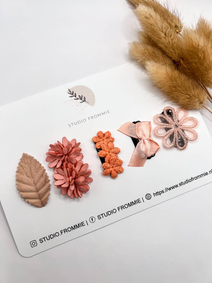 Set of anti-slip hair clips Jolien for wholesale by Studio Frommie