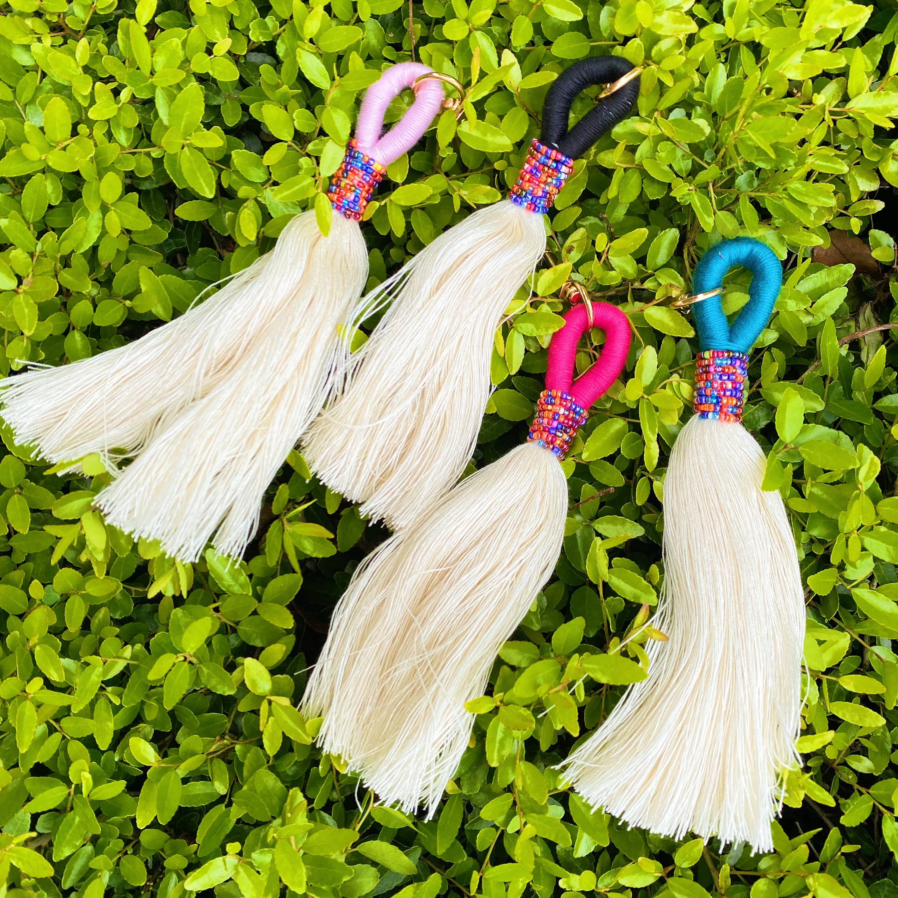 Ellison+Young – wholesale Keychain – Women's – Maya Bay Tasseled Key Chain5