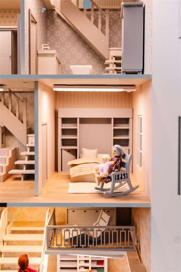 LITTLE FOREST ANIMALS – Großhandel Puppenzubehörset – Kinder – Das Puppenhaus im Haus von New York19