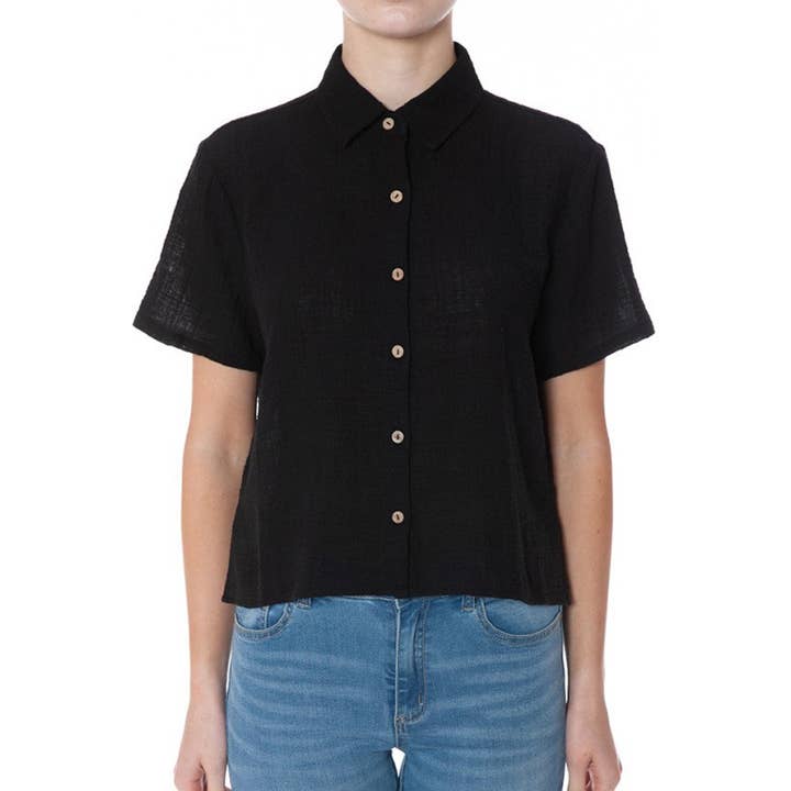 SLUBBED BUTTON DOWN SHORT SLEEVE COLLARED SHIRT for wholesale by UP CLOTHING